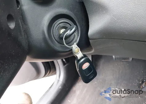 2014 Hyundai Elantra Se z USA, uszkodzony, nr VIN 5NPDH4AE4EH536830